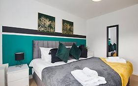 Stylish Central Manchester Apartment